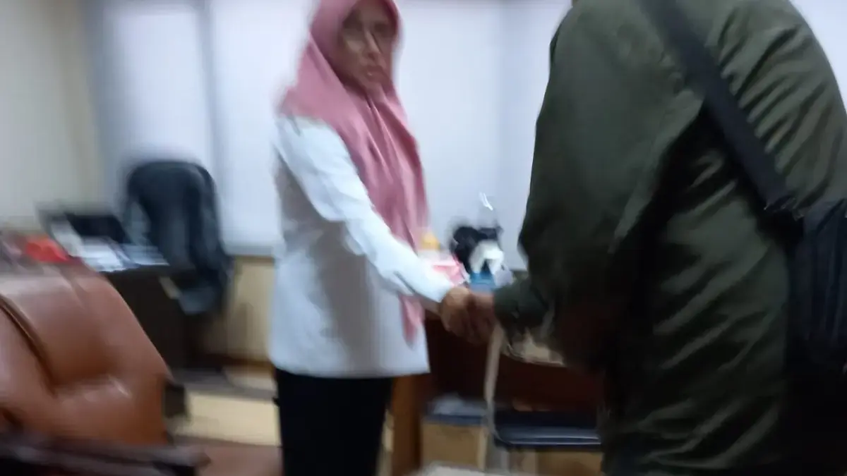 Keberadaan Dinas Ciptabintar Kota Bandung seharusnya berikan pelayanan terbaik. Tapi malah tercoreng dari ul