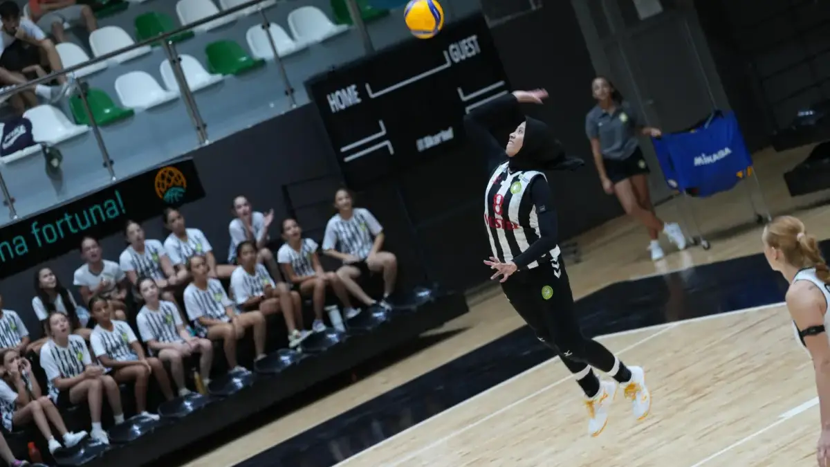 Out dari Manisa BBSK, Media Korea ungkap Sebab CLBK Megawati Hangestri & Red Sparks Musim ini Mustahil Megawati Hangestri saat masih perkuat tim Manisa BBSK.