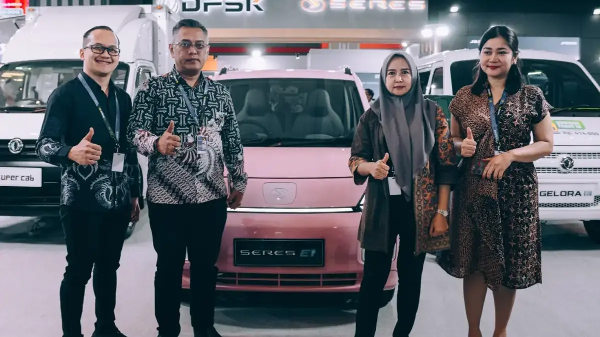 Tiga Produk Unggulan DFSK Hadir di GIIAS Bandung Sebagai pemegang resmi merek DFSK, PT Sokonindo Automobile menampilkan tiga produk unggulan dalam ajang Pamera