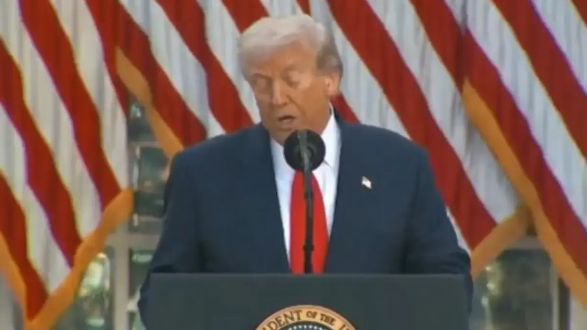 Trump Tuding China Lakukan Permusuhan Ekonomi, Pertimbangkan Pembalasan Perdagangan Trump Tuding China Lakukan Permusuhan Ekonomi, Pertimbangkan Pembalasan Perdagangan