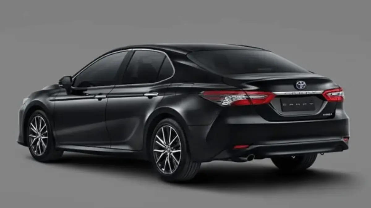 Toyota Camry 2.5 V AT Terbaru, Apakah Layak Dibeli? Jangan Tertipu Nama Besarnya Toyota Camry 2.5 V AT Terbaru, Apakah Layak Dibeli? Jangan Tertipu Nama Besarnya