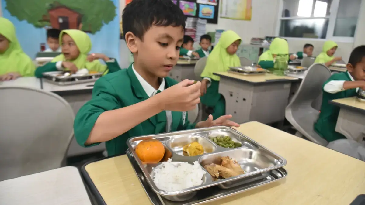 Muntah-muntah Usai Santap MBG, 3 Siswa SDN Pasirangin 02 Dilarikan ke Rumah Sakit