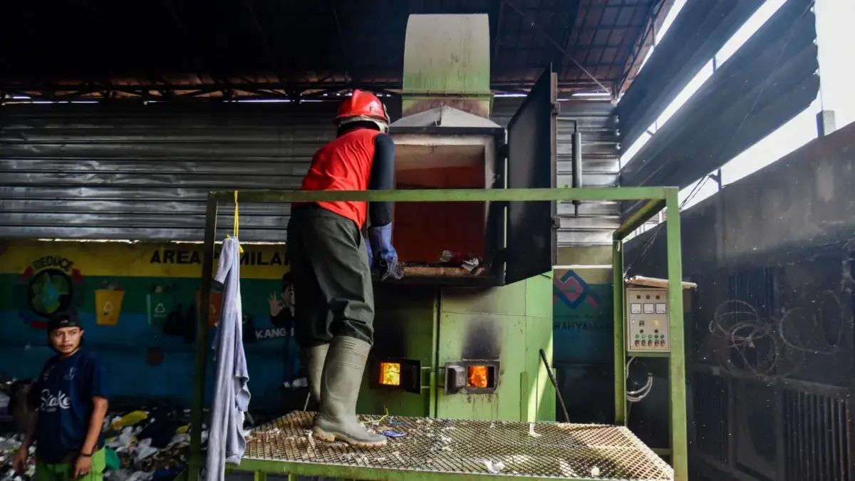 Insenerator Teknologi Thermal Pengolahan Sampah Mulai Dibangun di Gedebage Insenerator Teknologi Thermal Pengolahan Sampah Mulai Dibangun di Gedebage