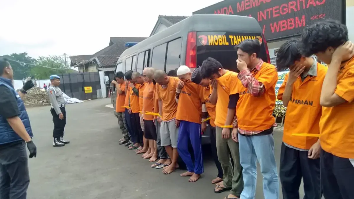 Barang Bukti Senilai Rp750 Juta Diamankan, Polres Cimahi Ungkap 34 Kasus Narkoba September 2025