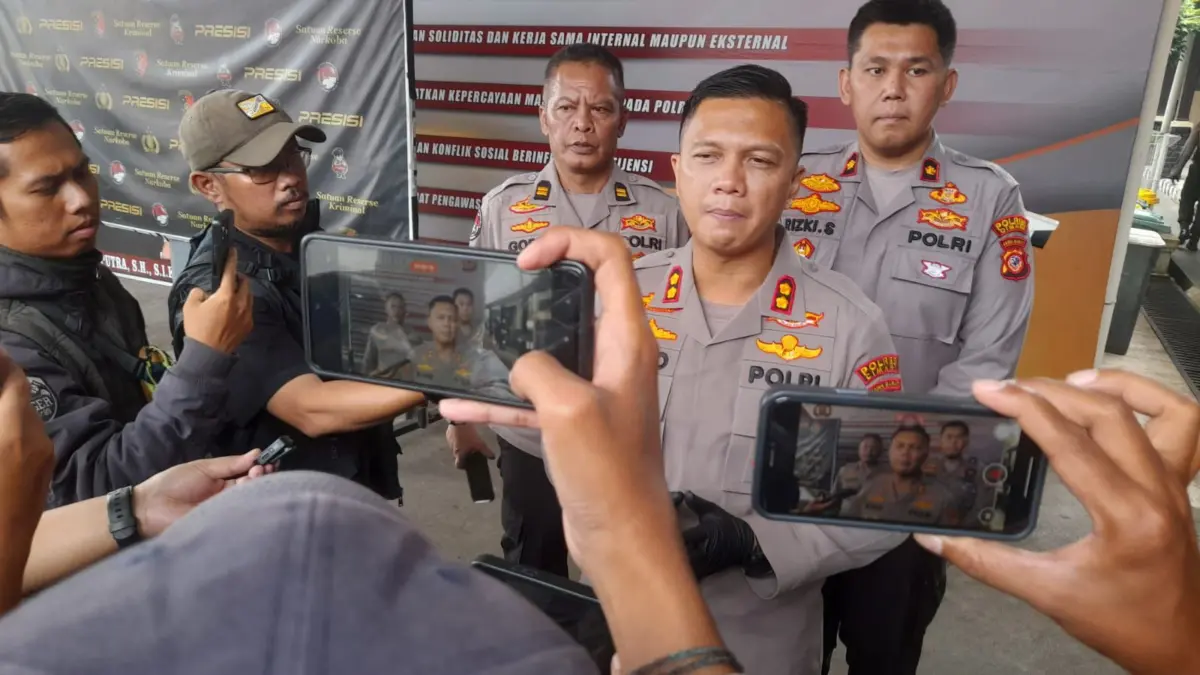 Update Kasus Keracunan Massal MBG di Bandung Barat, Belasan Saksi Diperiksa Polisi! Kapolres Cimahi AKBP Niko N. Adi Putra saat ditemui di Mako Polres Cimahi. Kamis (2/10). Dok Jabar Ekspres/Fir