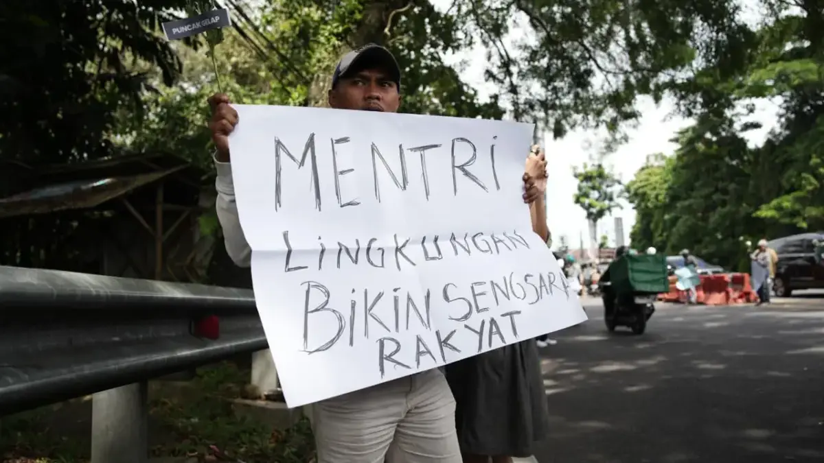 Menteri LH Diduga Kabur dari Dialog, Warga Puncak: Ini Sangat Mengecewakan! Menteri LH Diduga Kabur dari Dialog, Warga Puncak: Ini Sangat Mengecewakan!
