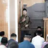 Bupati Bandung, Dadang Supriatna meminta camat, lurah, kades, RW dan RT untuk mengawal program Makan Bergizi