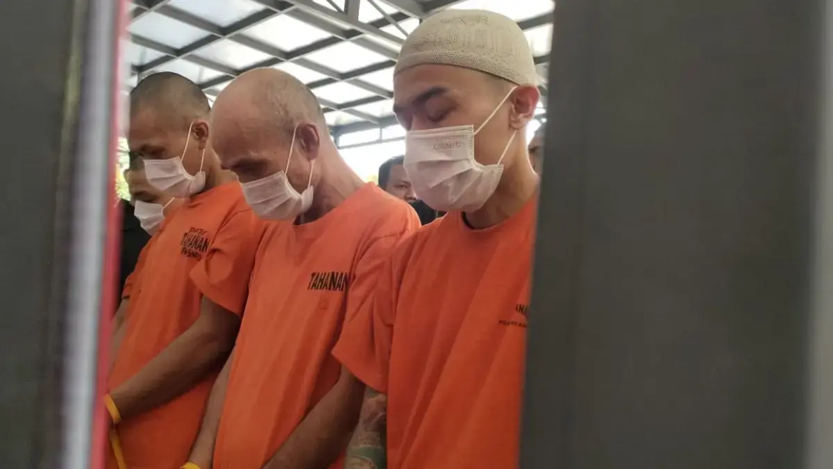 Sindikat Curanmor di Bandung Terungkap, Ayah dan Anak Terlibat Komplotan Ditangkap! Dok. Para pelaku curanmor yang beraksi sepanjang bulan September hingga awal Oktober 2025 saat berhasil dibeku