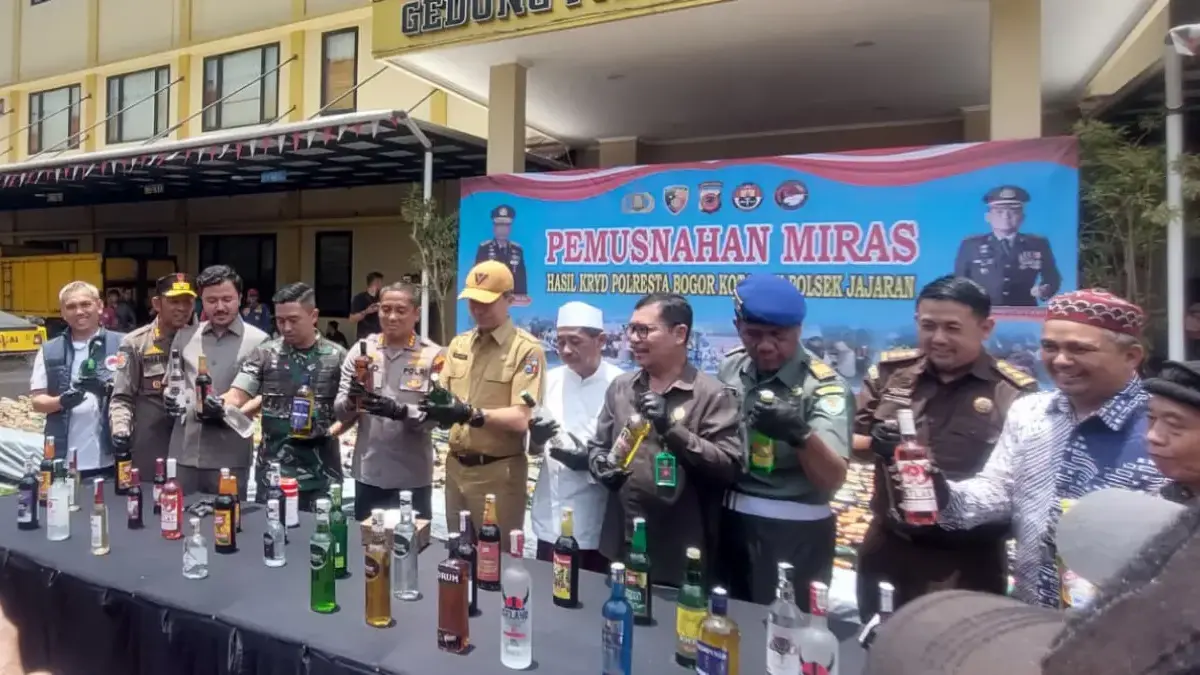 Kapolresta Bogor Kota, Kombes Pol Eko Prasetyo bersama jajarannya, serta Wali Kota Bogor, Dedie A. Rachim, dan