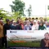 Kurangi Risiko Gagal Panen, Petani Jawa Barat Didorong Melek Asuransi Pertanian Literasi asuransi kepada petani di Kabupaten Bandung beberapa waktu lalu. (dok Jasindo)