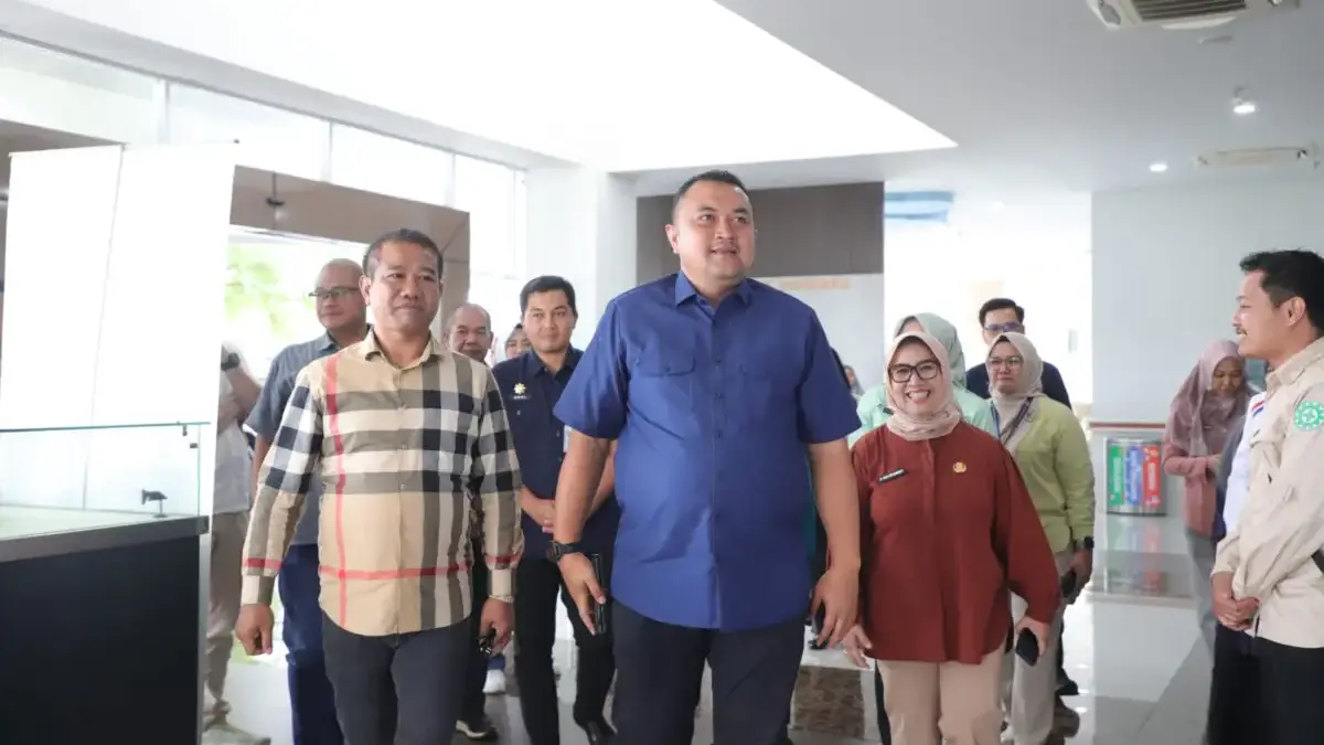 Tinjau Klinik Utama Parung, Bupati Bogor Pastikan Pelayanan Kesehatan Warga Berjalan Optimal