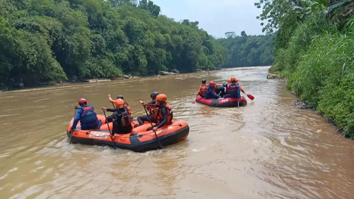 Diduga Akibat Tekanan Pribadi, Seorang Pria di Rumpin Bogor Lompat dari Jembatan Gerendong Diduga Akibat Tekanan Pribadi, Seorang Pria di Rumpin Bogor Lompat dari Jembatan Gerendong