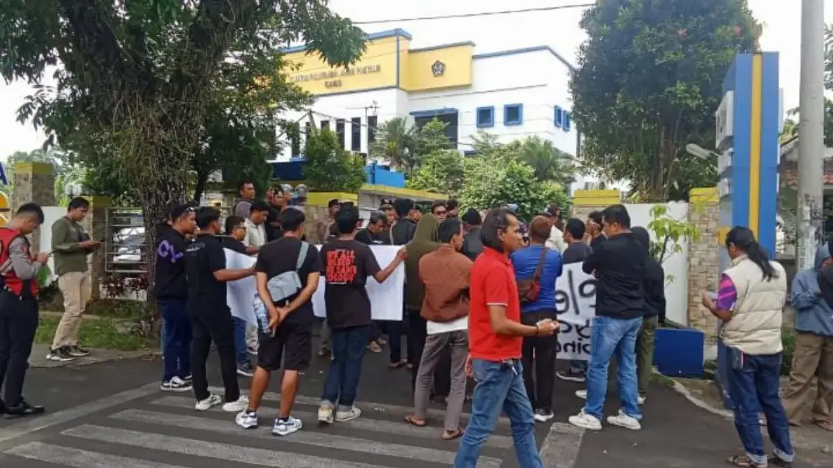 Mahasiswa Galuh Geruduk KPP Ciamis, Tuntut Pengembalian Kelebihan Bayar Pajak Mahasiswa Tuntut KPP Ciamis Segera Kembalikan Kelebihan Bayar Pajak