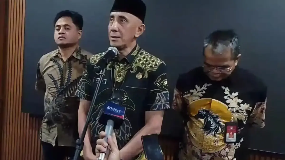 Calon Praja Meninggal Dunia, IPDN Tegaskan Tak Ada Unsur Kekerasan Selama Diksarmendispra Plt Wakil Rektor Bidang Hukum, Kerjasama dan Kepegawaian IPDN, Arief M.Edie (tengah) saat memberikan pemaparan
