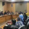 Audiensi Hingga Tengah Malam, DPRD Kabupaten Bandung Tampung Aspirasi Aliansi Masyarakat