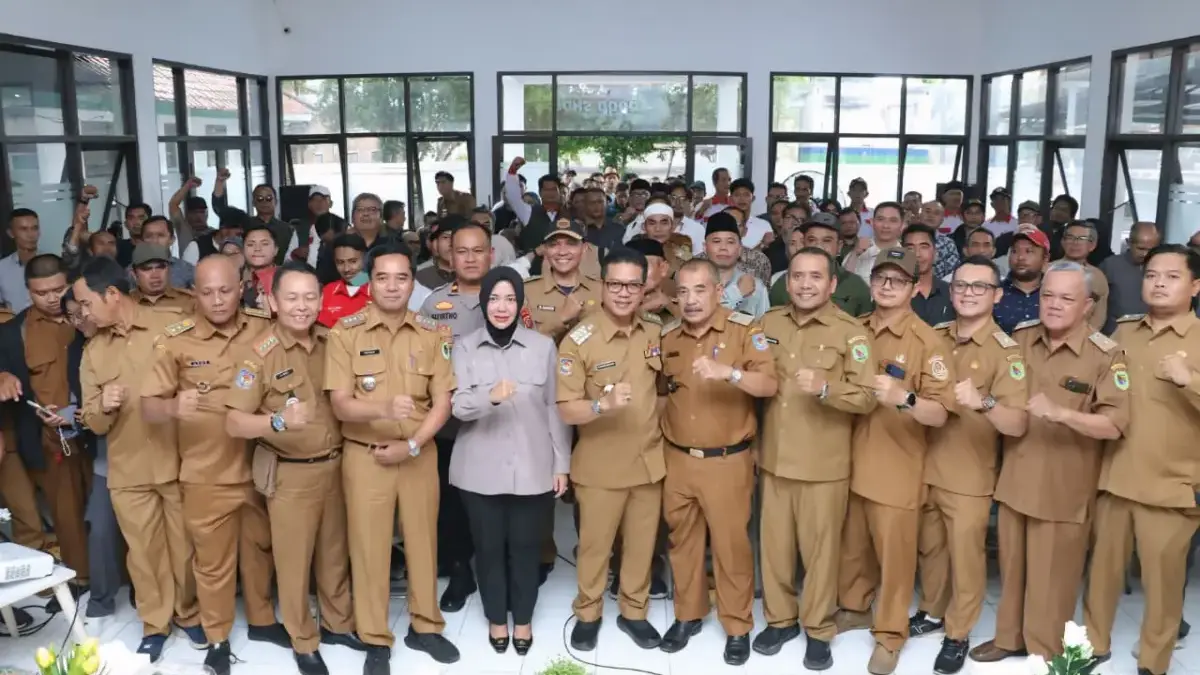 Bupati Bandung Dorong KDKMP Kolaborasi dengan SPPG untuk Perkuat Ekonomi Kerakyatan Bupati Bandung Dorong KDKMP Kolaborasi dengan SPPG untuk Perkuat Ekonomi Kerakyatan