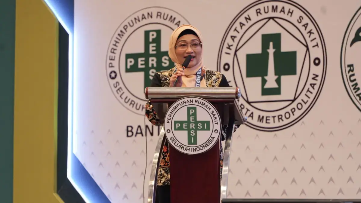 Direktur Utama Admedika Dian Prambini saat memberikan paparan pada acara Seminar Nasional PERSI XXI, Seminar P