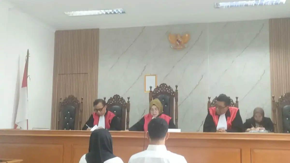 Tok! Dua Bekas Petinggi Bandung Zoo di Vonis 7 Tahun Penjara Tok! Dua Bekas Petinggi Bandung Zoo di Vonis 7 Tahun Penjara