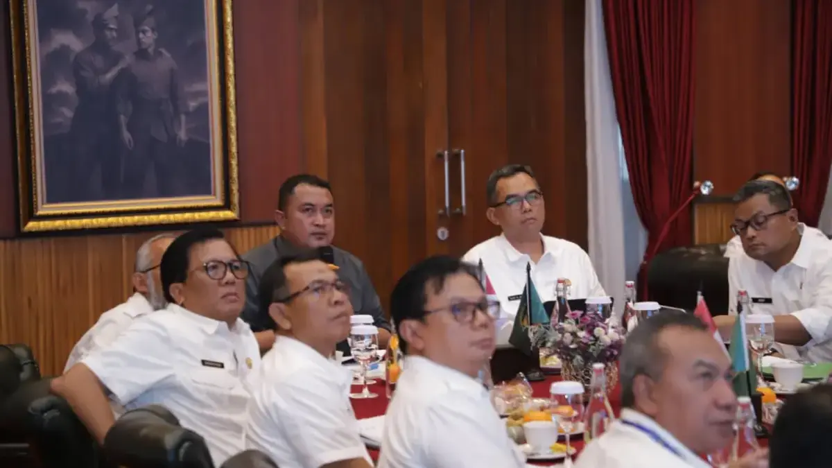 Bupati Bogor Genjot Program Wirausaha dan Ciptakan 28 Ribu Lapangan Kerja Lewat Dapur MBG Bupati Bogor Genjot Program Wirausaha dan 28 Ribu Lapangan Kerja Lewat Dapur MBG. FOTO DISKOMINFO