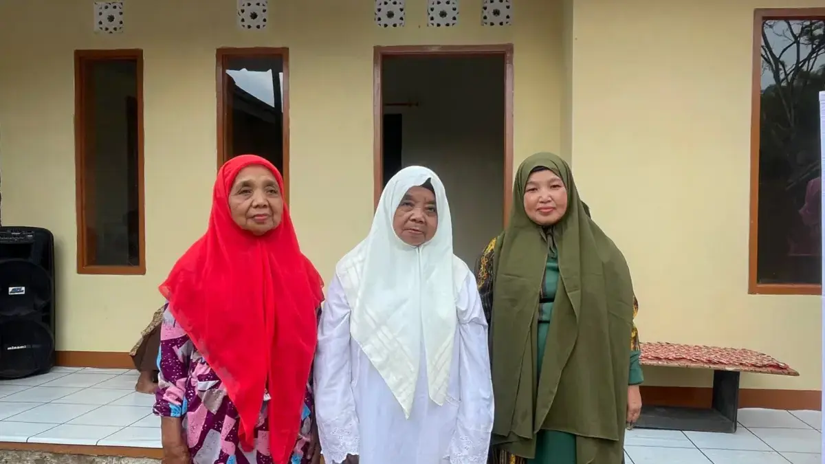Berkat Program Rutilahu Polsek Pameungpeuk, Eulis Akhirnya Bisa Tinggal Nyaman di Rumah Baru
