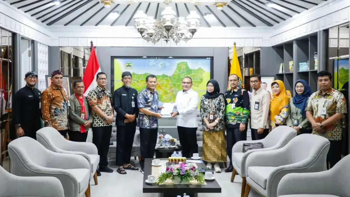 Aduan Penerimaan Siswa SMA/SMK Negeri Jateng Berkurang, Ombudsman Apreasiasi Pemprov Jateng Aduan Penerimaan Siswa SMA/SMK Negeri Jateng Berkurang, Ombudsman Apreasiasi Pemprov Jateng