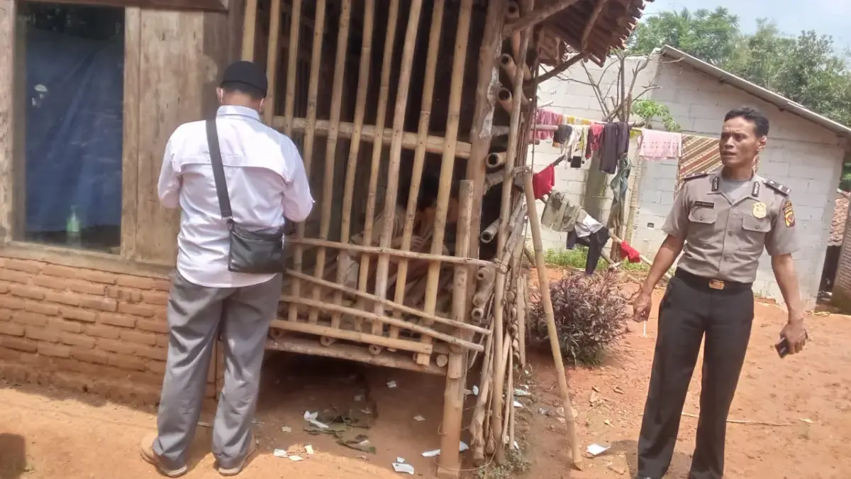 Tak Mampu Biayai Berobat, Wanita ODGJ di Tenjo Tinggal di Gubuk Bambu Tak Mampu Biayai Berobat, Wanita ODGJ di Tenjo Tinggal di Gubuk Bambu