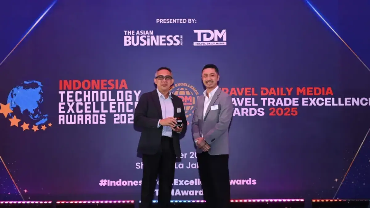 Infomedia Pertahankan Penghargaan Indonesia Technology Excellence Award for Emerging Technology di Ajang ATEA Direktur Utama Infomedia Eddy Sofryano menerima Penghargaan Indonesia Technology Excellence Award for Emerging