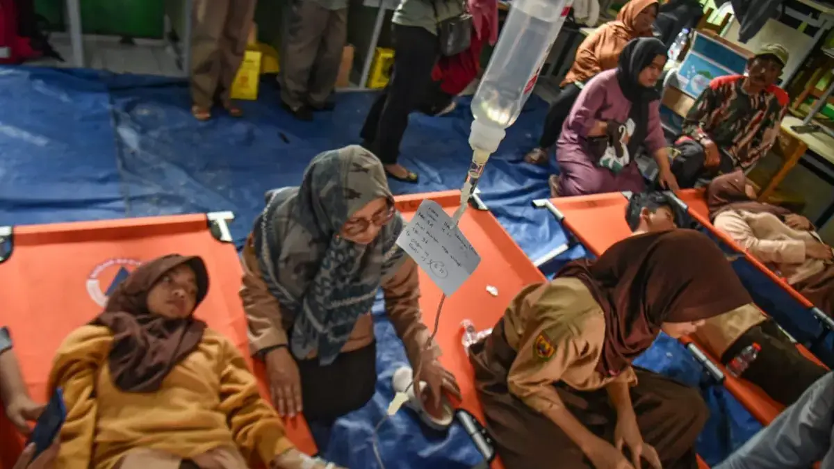 Ayam Betutu Basi Diduga Jadi Penyebab Puluhan Siswa di SMPN 1 Lembang Keracunan Ayam Betutu Basi Diduga Jadi Penyebab Puluhan Siswa di SMPN 1 Lembang Keracunan
