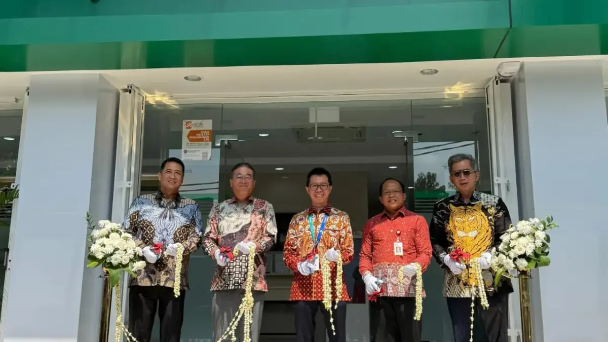 Perkuat Kehadiran di Kota Kreatif, Hana Bank Resmikan KC Bandung Dago dengan Logo Baru