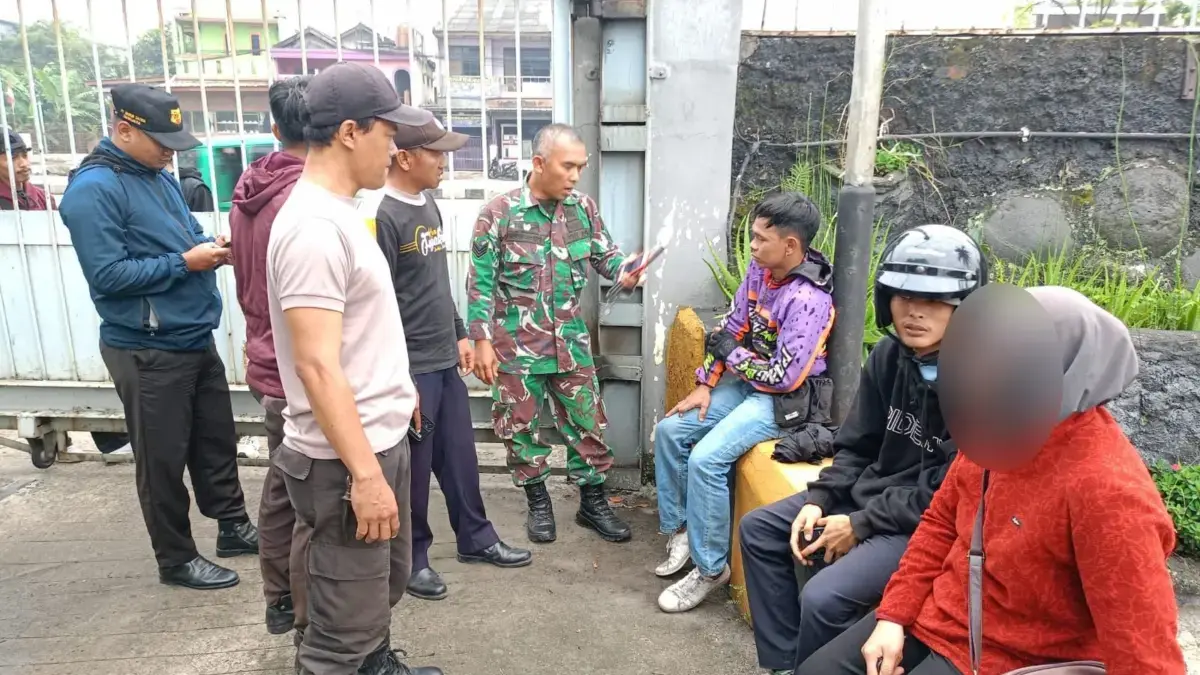 Seorang Pekerja Pabrik Jadi Korban Penganiayaan di Jalan Raya Bandung-Garut, Pulang Kerja Dihantam Pakai Besi! Seorang Pekerja Pabrik Jadi Korban Penganiayaan, Pulang Kerja Dihantam Pakai Besi!
