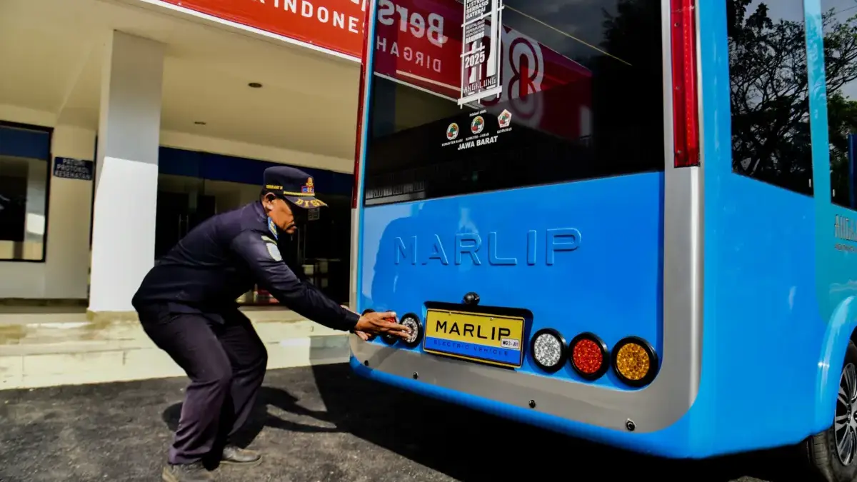 Dishub Bandung Uji Coba Angkot Listrik untuk Peremajaan Armada