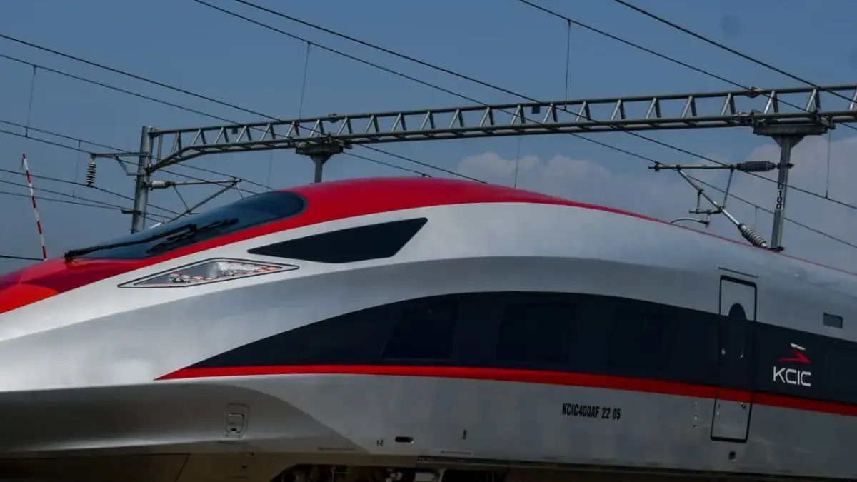 Tak Hanya Timbulkan Kerugian, Hadirnya Whoosh Banyak Melahirkan Dampak Negatif