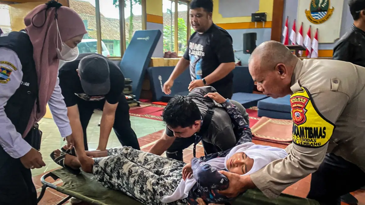 Nazwa Tak Menyangka, Makan Siang dari Program Bergizi Gratis Justru Bikin Dirinya Tumbang ak Ada Bau Aneh, Nazwa Tak Sangka Menu MBG Membuatnya Tumbang