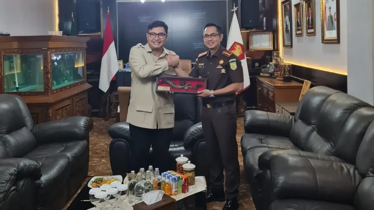 Ketua DPRD Kabupaten Bogor Sastra Winara Terima Kunjungan Kajari, Bahas Sinergi Pembangunan Daerah Ketua DPRD Kabupaten Bogor Sastra Winara Terima Kunjungan Kajari, Bahas Sinergi Pembangunan DFoto : Humas DPRD