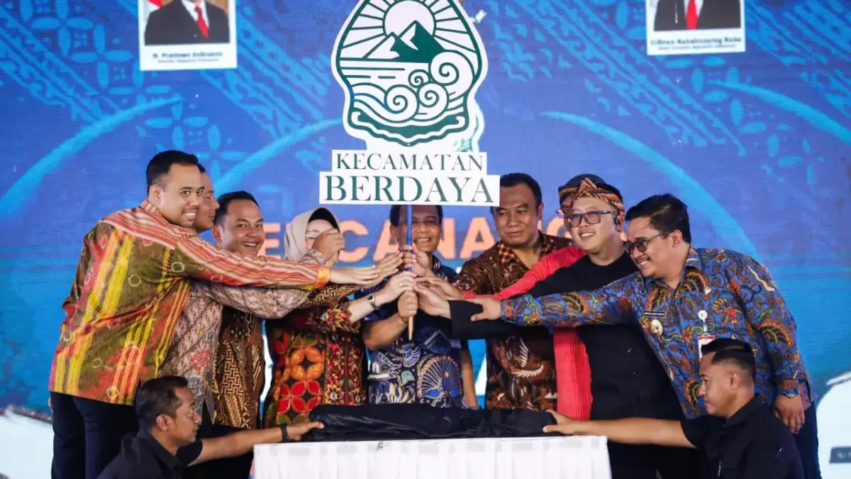 Memberdayakan Warga ala Gubernur Ahmad Luthfi Melalui Program Kecamatan Berdaya 