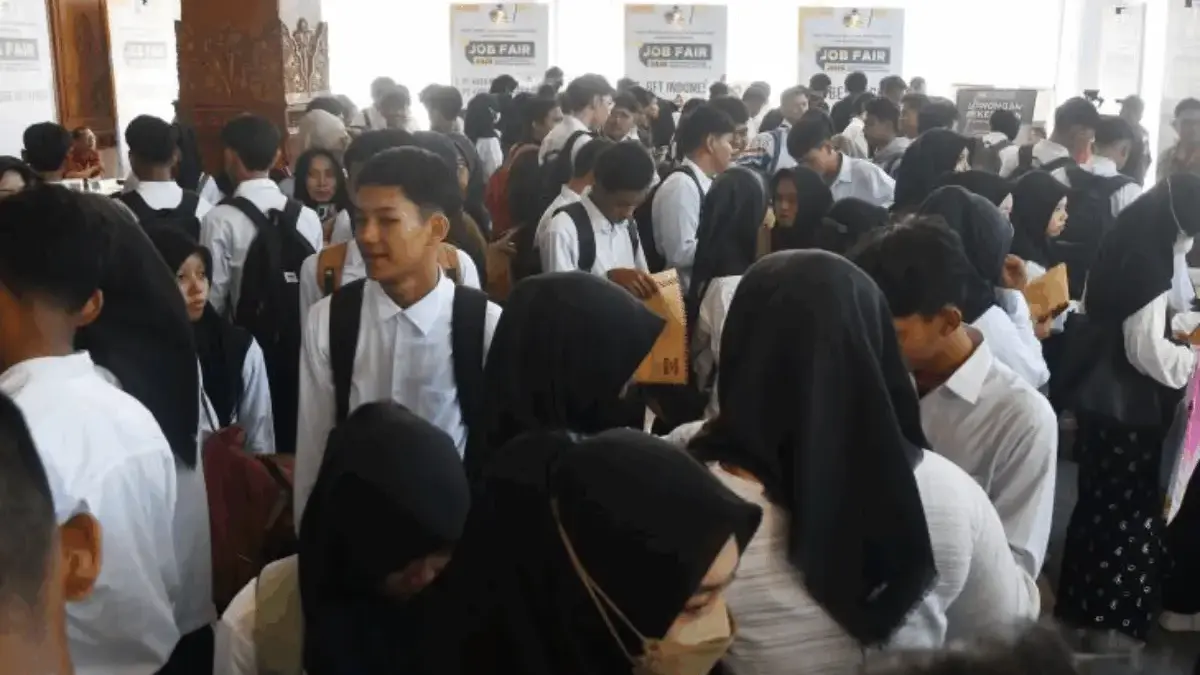 Ciptakan Dunia Kerja, Program Magang 100 Ribu Lulusan Tekan Angka Pengangguran? 