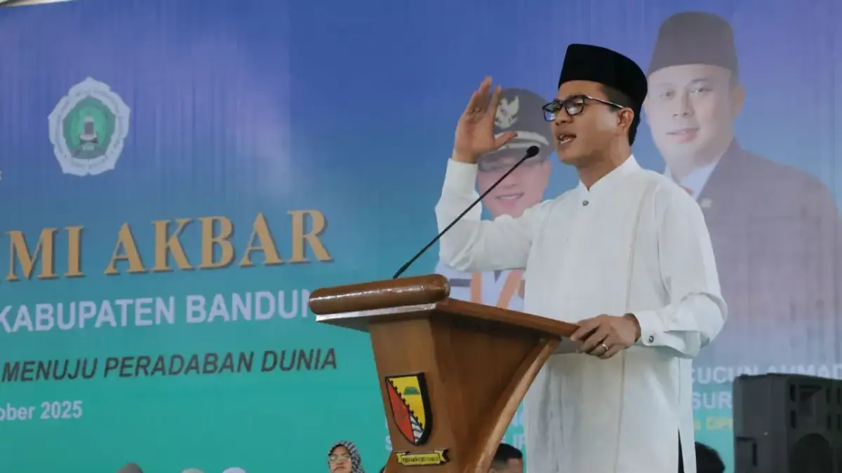 Bupati Bandung Tegaskan Insentif bagi 17 Ribu Guru Ngaji Tetap Dilanjutkan Bupati Bandung Tegaskan Insentif bagi 17 Ribu Guru Ngaji Tetap Dilanjutkan
