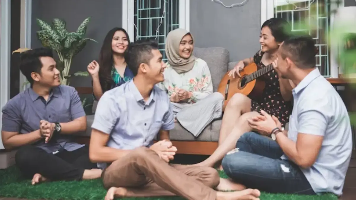 ILUSTRASI Adab dalam berteman agar awet. (freepik)