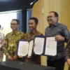Penandatanganan MoU antara Telkom dan UGM untuk mengembangkan Inovasi dan Talenta AI Nasional