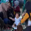 Kegiatan pemantauan perdana berbasis aplikasi Stunting Action Hub di Posyandu Desa Domiyang, Pekalongan, pada