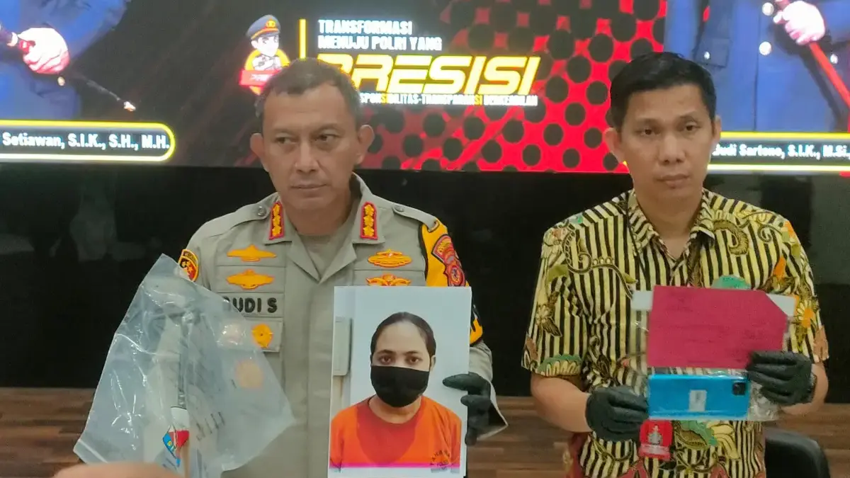 Dok. Polrestabes Bandung saat tunjukan wajah pelaku tindakan kekerasan yang menyebabkan balita berusia 4 tahun