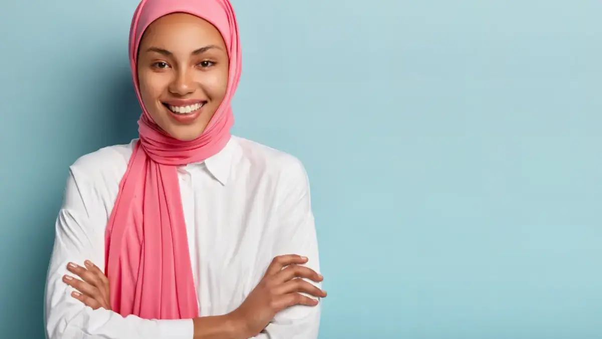5 Merk Hijab Branded untuk Kado Hari Guru, Pasti Terpakai! Rekomendasi merk kerudung branded untuk kado hari guru