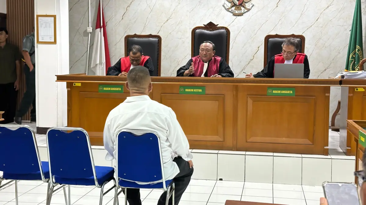 PN Bandung Vonis Ketua DPRD Banjar Dadang Kalyubi 3 Tahun dan Mantan Sekwan Rachmawati 2,5 Tahun PN Bandung resmi menjatuhkan vonis 3 tahun penjara kepada Ketua DPRD Banjar Dadang Kalyubi, serta 2 tahun 6 bu