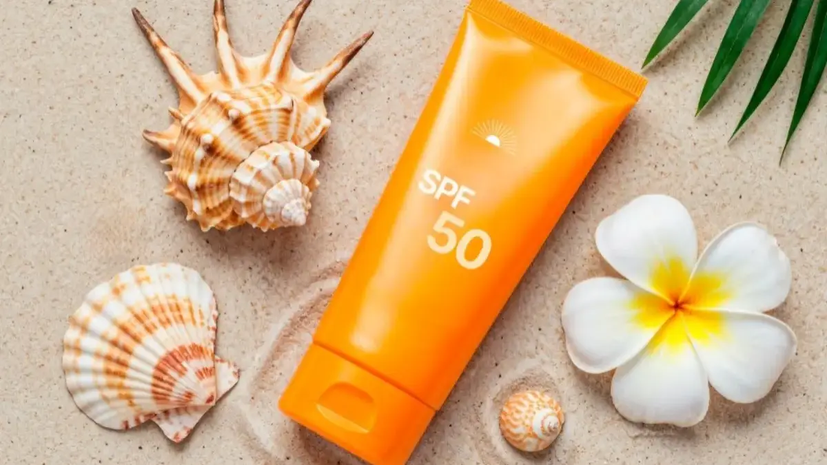6 Rekomendasi Sunscreen Hybrid SPF 50+ PA++++ Terbaik Tahun 2025 Sunscreen Hybrid SPF 50+
