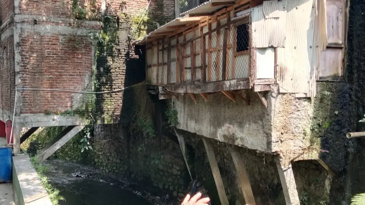 Pemkot Cimahi Janji Bongkar Bangunan Liar, Demi Pulihkan Fungsi Sungai?