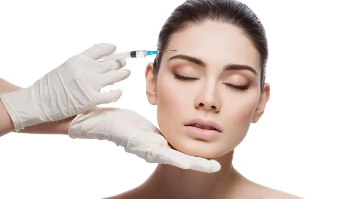 Apakah Melakukan Botox Berbahaya? Cek Penjelasannya di Sini!