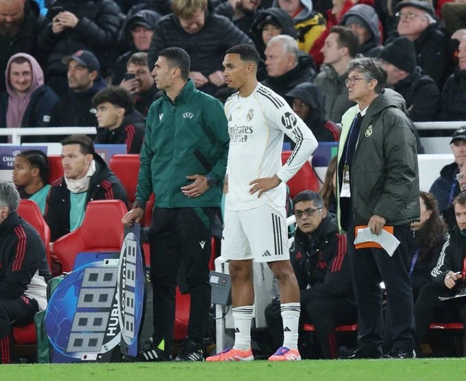 Trent Alexander-arnold bek Real Madrid.