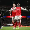 Hattrick Eze Antar Arsenal Gulung Tottenham 4-1 dan Mantapkan Puncak Klasemen