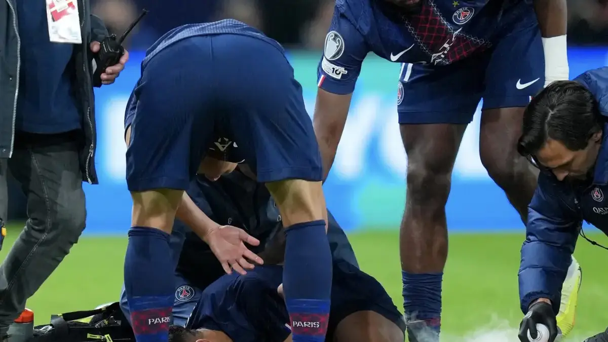 Tiga Bintang PSG Cedera Usai Lawan Bayern, Hakimi Terancam Absen di Piala Afrika Tiga Bintang PSG Cedera Usai Lawan Bayern, Hakimi Terancam Absen di Piala Afrika