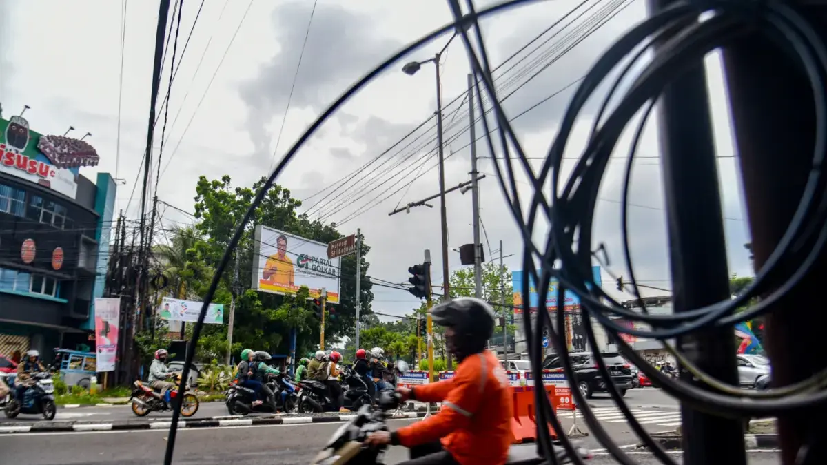 Penataan Kabel Udara di Bandung Dimulai dari Jalan Buahbatu, Target Rampung Dua Pekan Penataan Kabel Udara di Bandung Dimulai dari Jalan Buahbatu, Target Rampung Dua Pekan